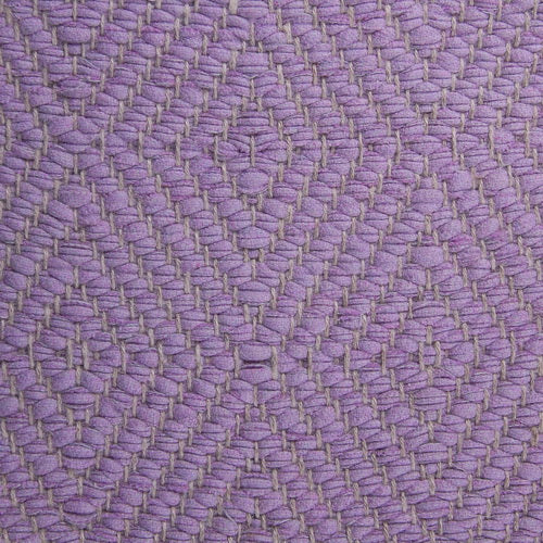 <p>Big Diamond Twill, light lilac 0449 on the natural yarn</p>