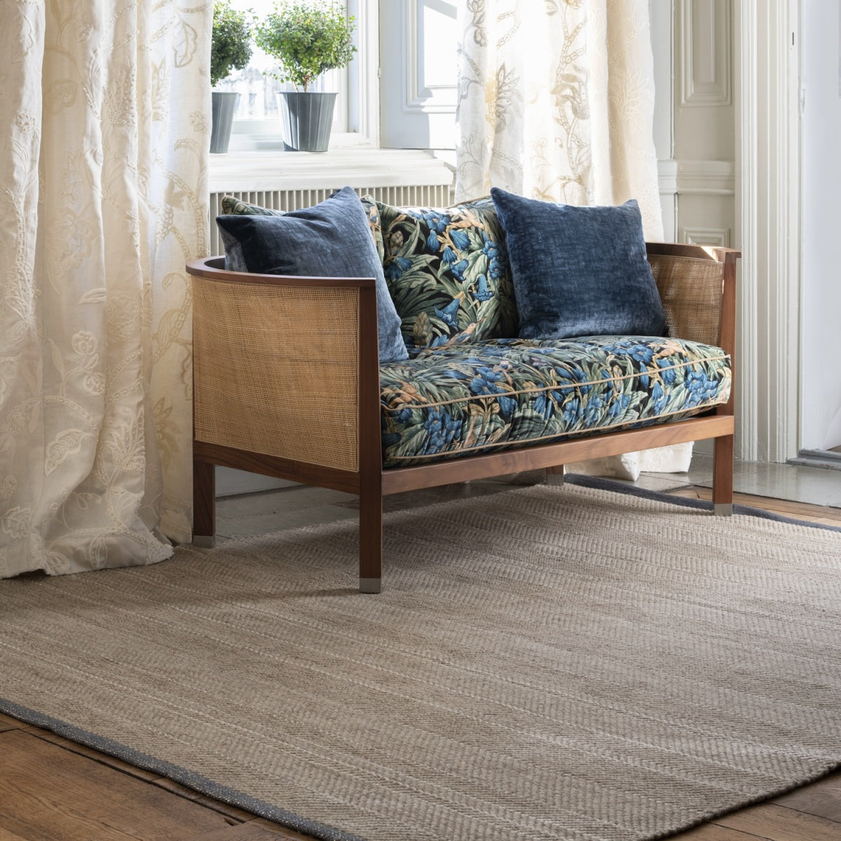 Vandra Rugs