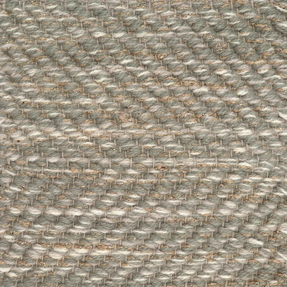 <p>Herringbone, beige mix 06, CH1207, 1011, 03 light gold lurex (1 thr.) on the natural yarn</p>