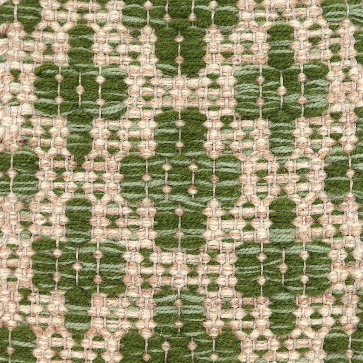 <p>Mini Flower, base beige 6023, 03, cross CH015 (66%), 4015 (33%) on the natural yarn</p>