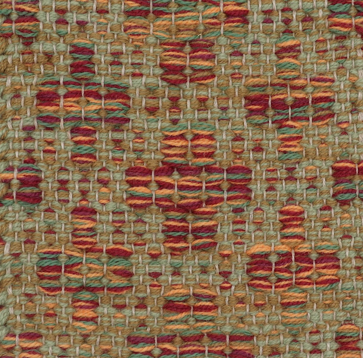 <p>Mini Flower, base green mix 4015, 6004, cross mix of 7004, 6037, 6004, 6007, 4006 on the natural yarn</p>