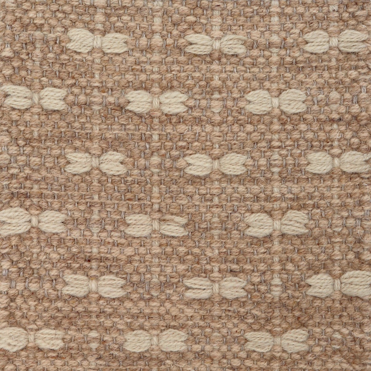<p>Single Weave with Bows, base beige mix 03, 07, bows in cream 6023 on the natural yarn</p>