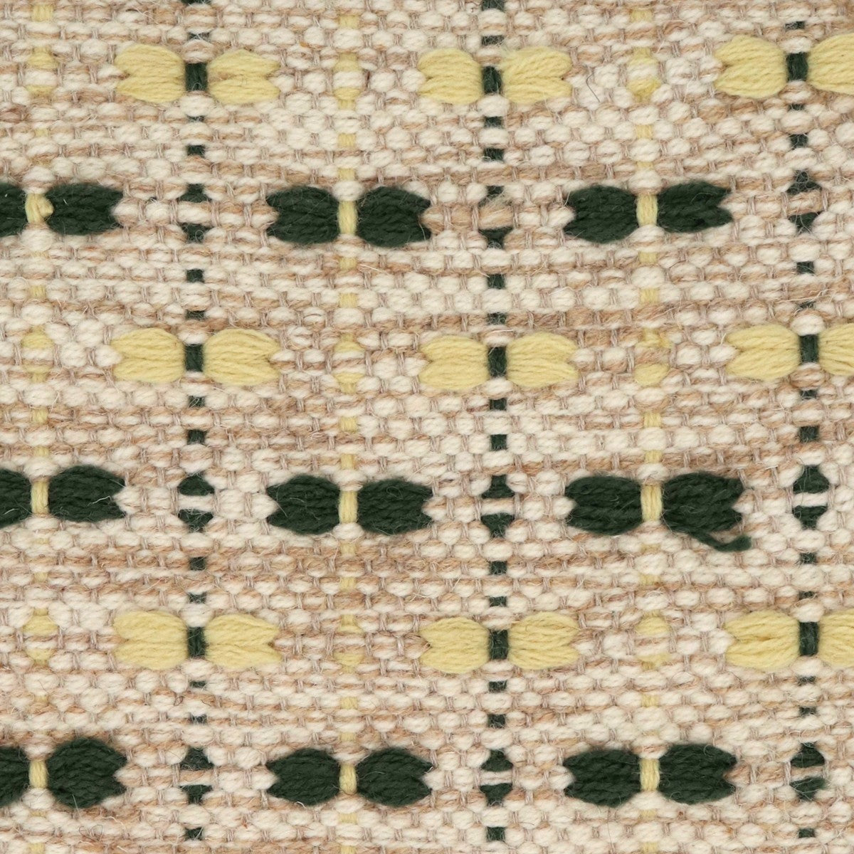 <p>Single Weave with Bows, base 06 (70%), 03 (30%); bows in dark green CH017, yellow 2006 on the natural yarn</p>