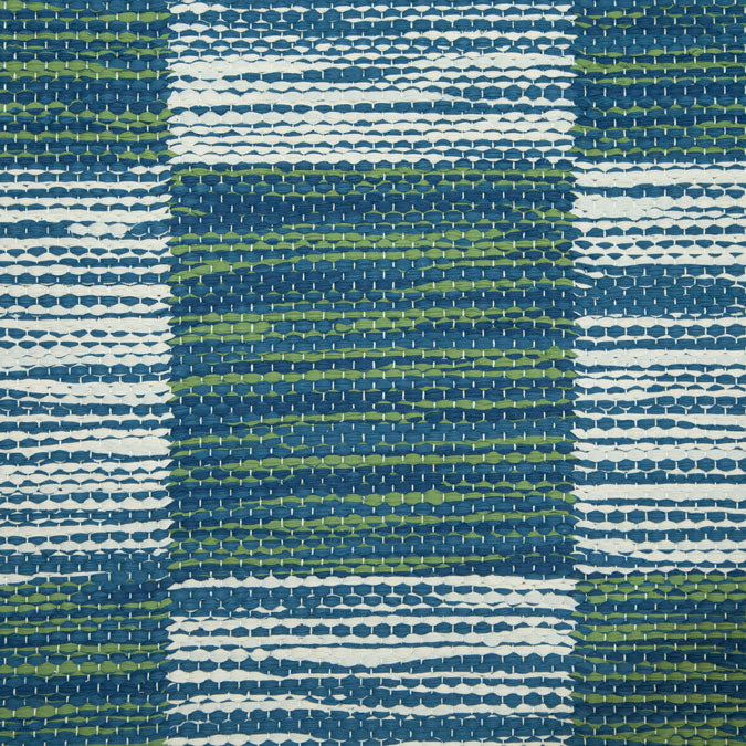 <p>Double Weave Cequered, 1 sq. - mix of colors 104, 519, 2 sq. - mix of colors 453, 518, 519 on the white yarn</p>