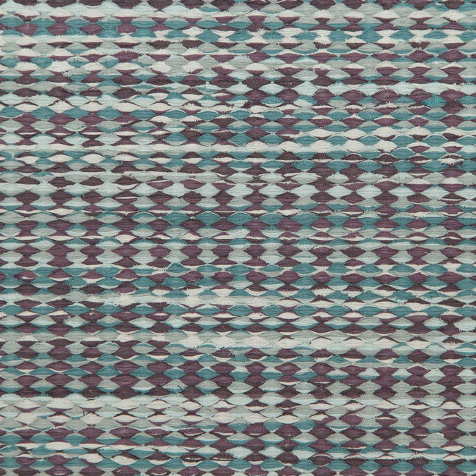 <p>Draell, one row mix of colors 390, 3350, 130, other row mix of colors 411, 121, 122 on the natural yarn</p>