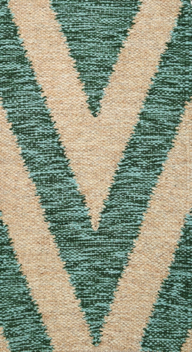 <p><span>ARROW by Ami Katz, Single Weave Rollakan, 1 row - blue-green CH4400, 4011, CH017, 2 row - beige 12, 03 on the natural yarn</span></p>