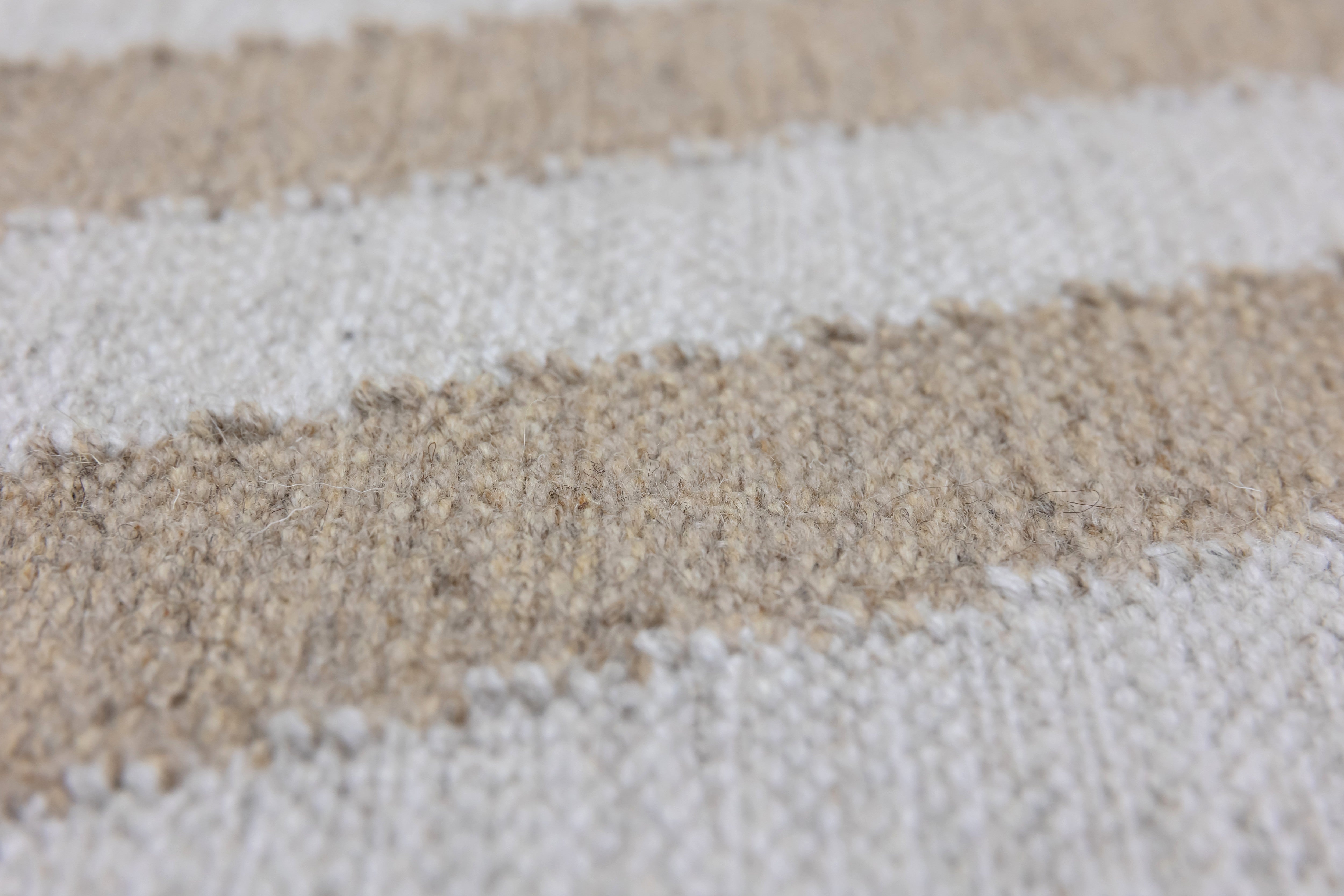 Arrow – Beige