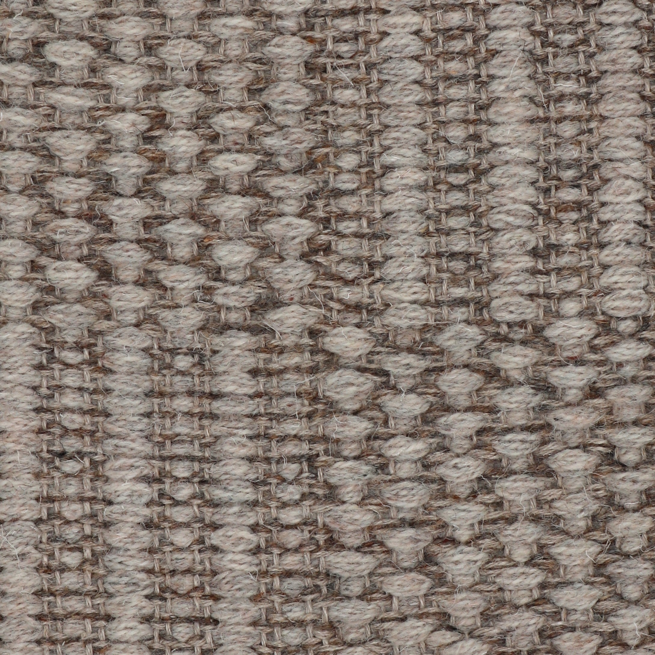 <p><meta charset="UTF-8"><a id="fancybox-right"></a><span id="fancybox-right-ico" class="fancy-ico"></span></p>
<div class="fancybox-title-inside" id="fancybox-title"></div>
<div class="fancybox-title-inside">
<div id="fancybox-title" class="fancybox-title-inside">
<meta charset="UTF-8">Britt in colour Grey by Maja Johansson Starander, 1 row - grey 12. 2 row - mix of 11 and natural linen yarn. Warp: natural linen</div>
</div>