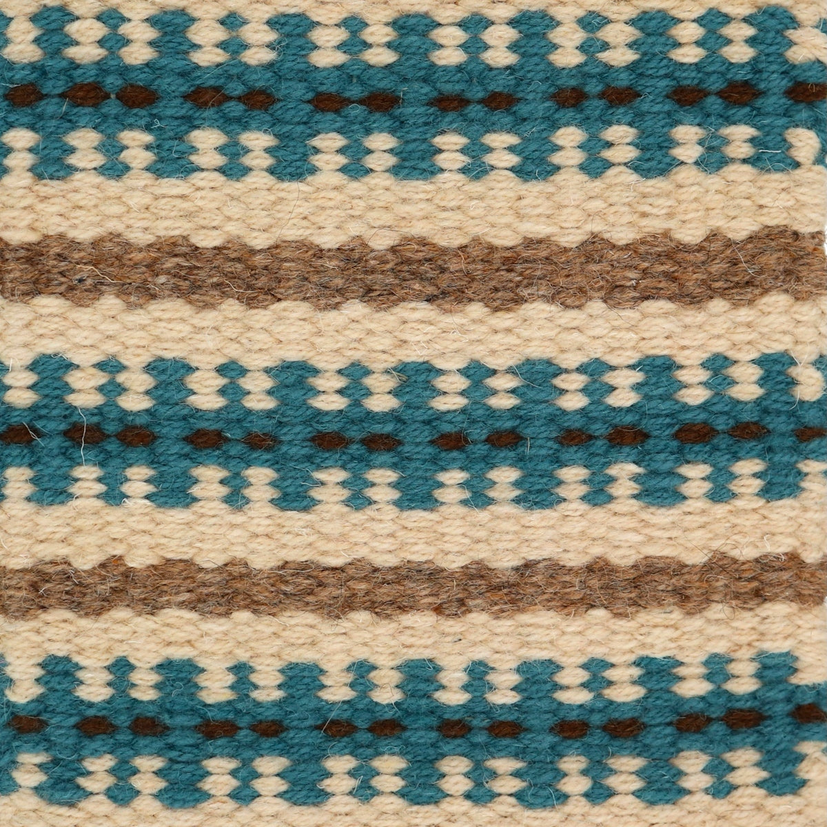 <p>Bespoke Strings Striped Irregular, cream 07, beige 02, blue CH3424, brown CH4225 on the natural yarn</p>