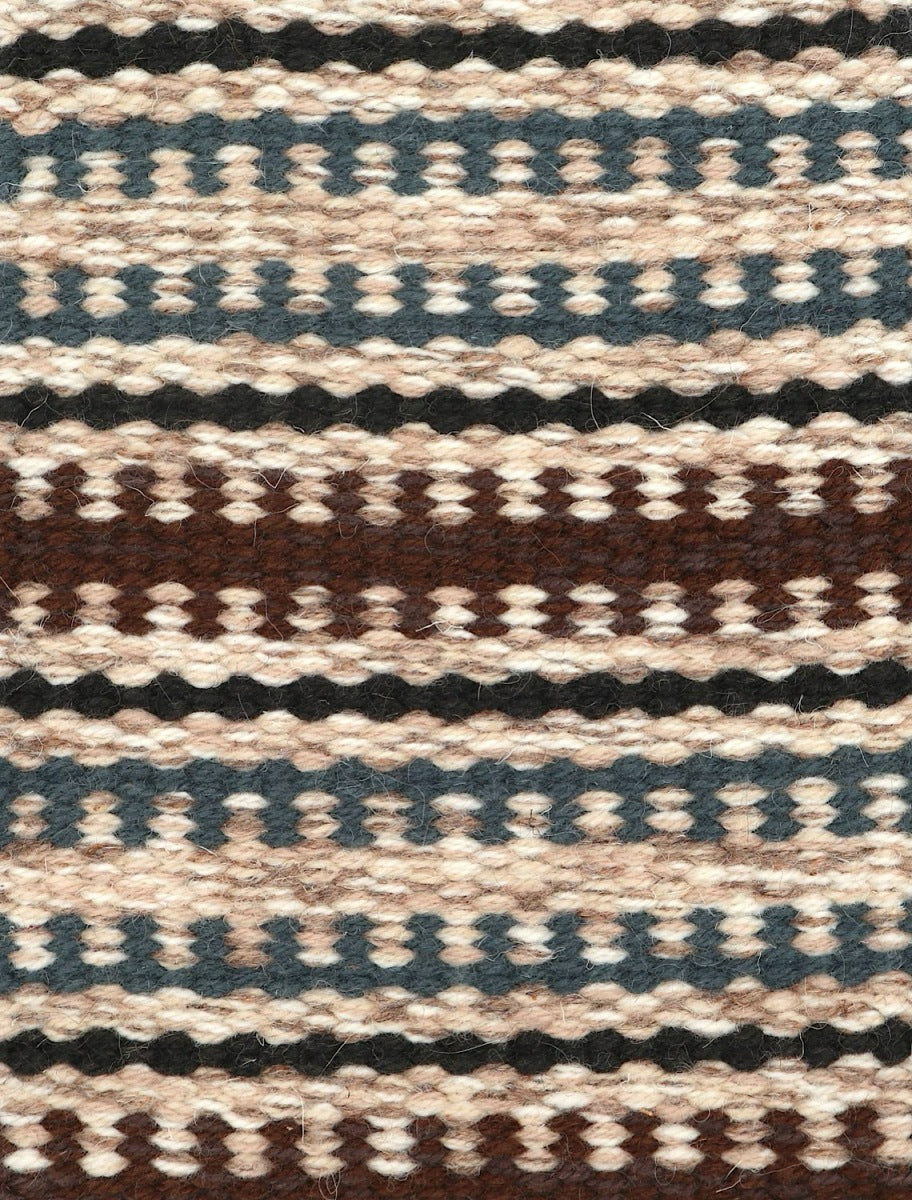 <p>Bespoke Strings Striped with Borders, pattern - CH4225, 6005, 8132, border - 504, base - mix 06, 07, 02, 6026, stripe - CH7878</p>