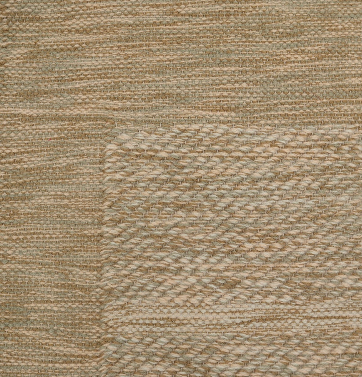 <p><meta charset="UTF-8"><a id="fancybox-right"></a><span class="fancy-ico" id="fancybox-right-ico"></span></p>
<div id="fancybox-title" class="fancybox-title-inside"></div>
<div class="fancybox-title-inside">
<div class="fancybox-title-inside" id="fancybox-title">
<meta charset="UTF-8">
<span>Bespoke Velvet Check Flat, base beige herringbone 6004, 4012, 2001, 6023, single weave stripe 50% of 6023, 25% of 2001 on the natural yarn</span><br>
</div>
<br>
</div>