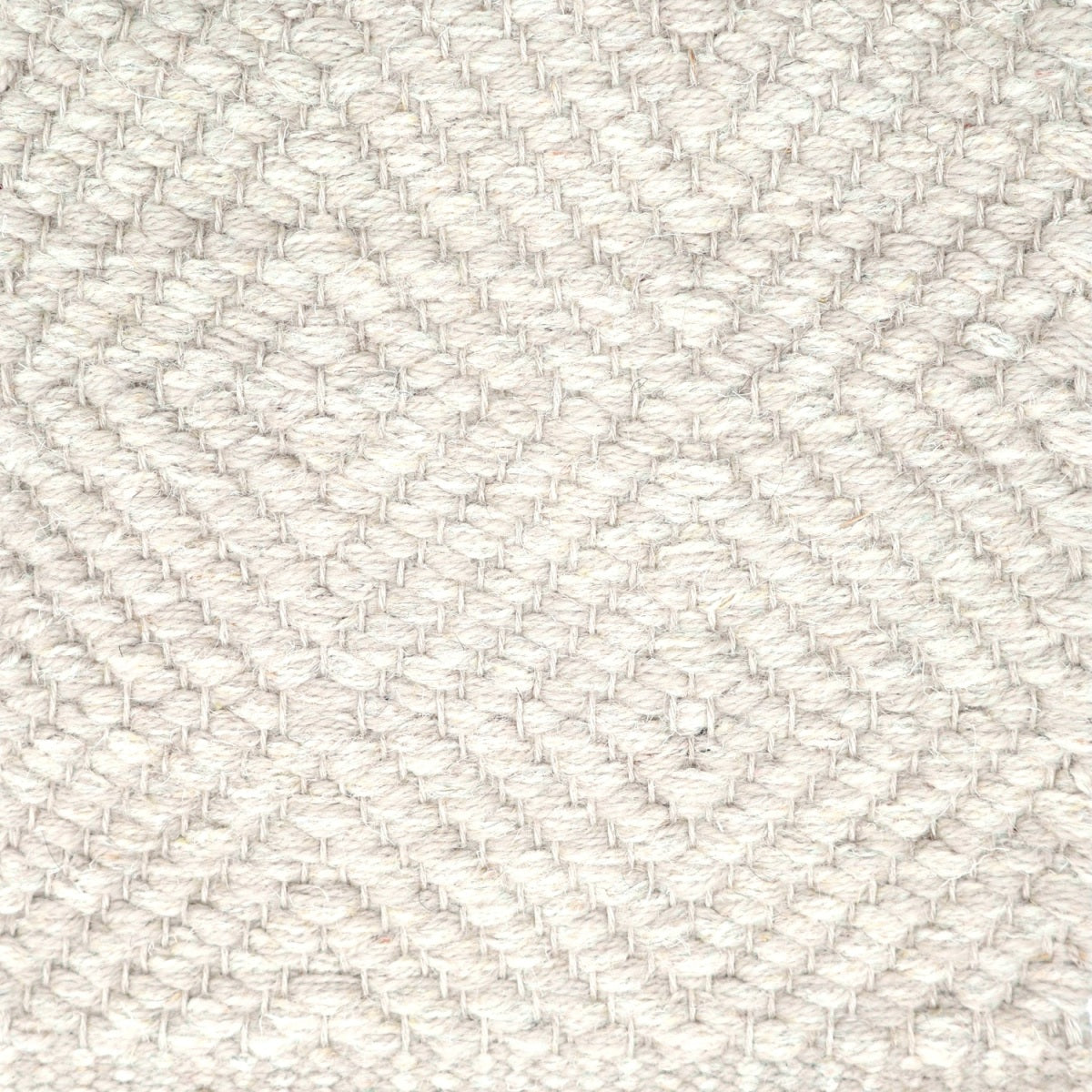 <p>Big Diamond Twill, beige mix 12, ST1011 on the natural yarn</p>