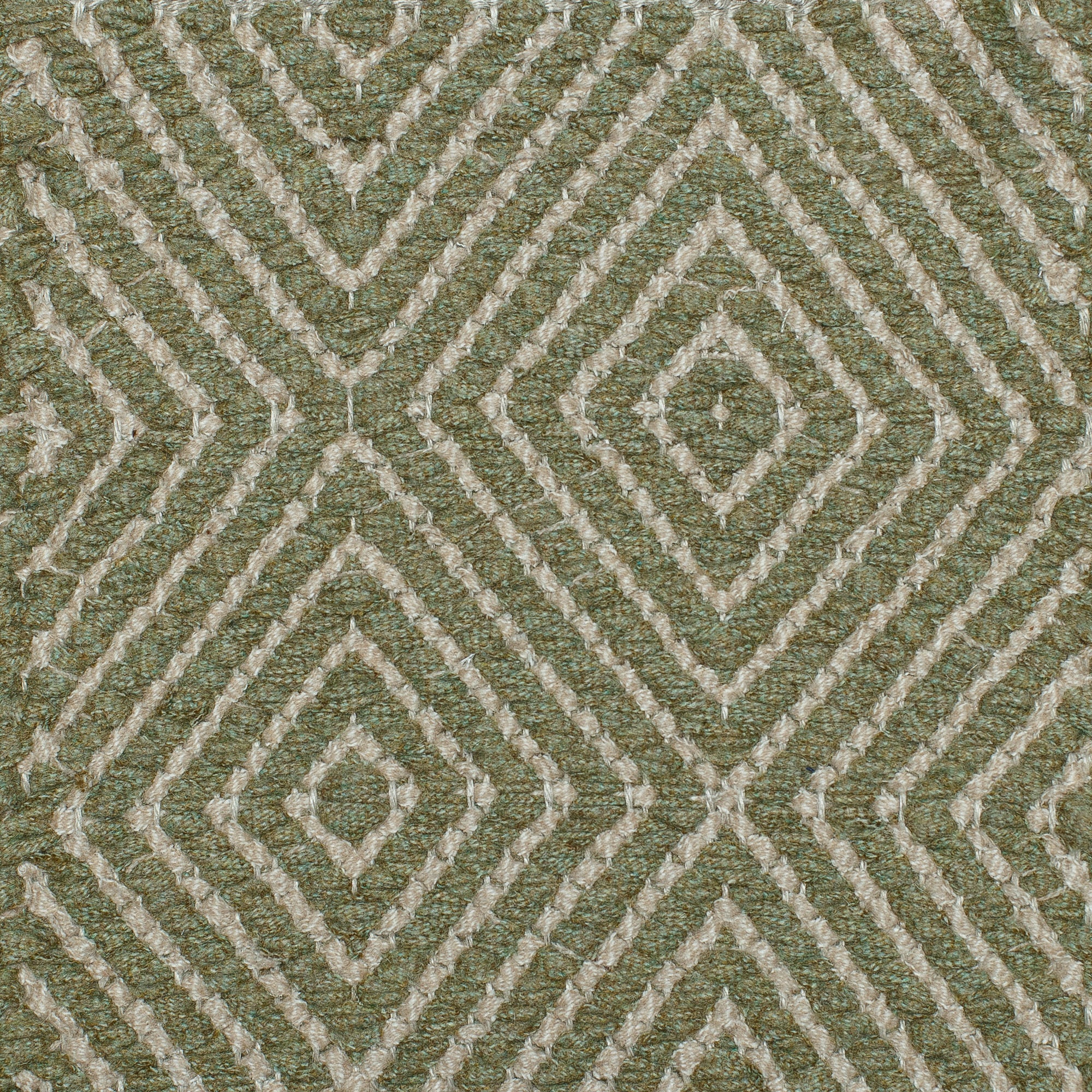 <p>Big Dual Diamond Twill, main green 0539, inside beige 0528 on the natural yarn</p>
