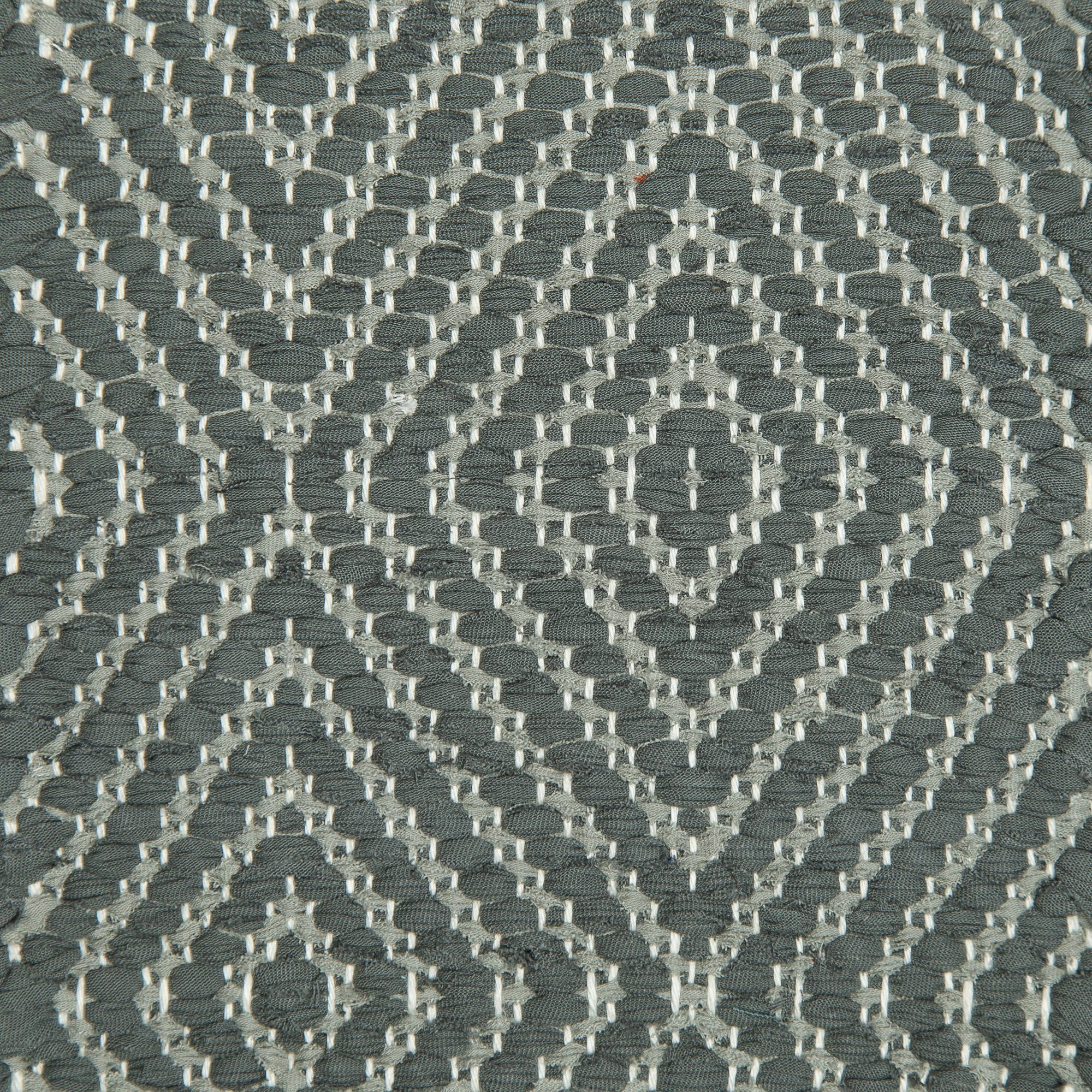 <p>Big Dual Diamond Twill, main greish green 484, inside grey 122 on the white yarn</p>