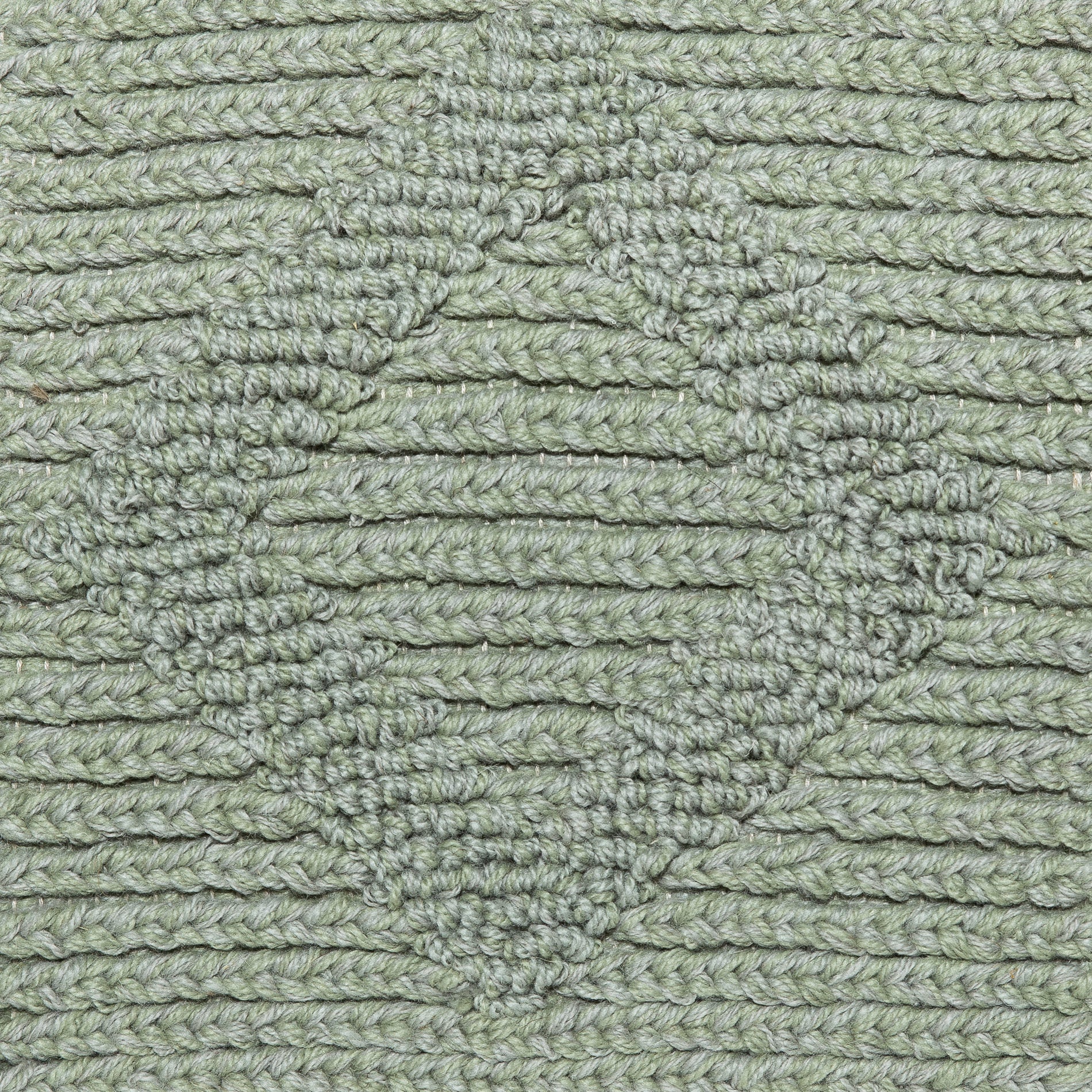 <p>Braids, Bouclé (diamond) and Field in light green mix CH4360, CH016, 033 on the natural yarn</p>