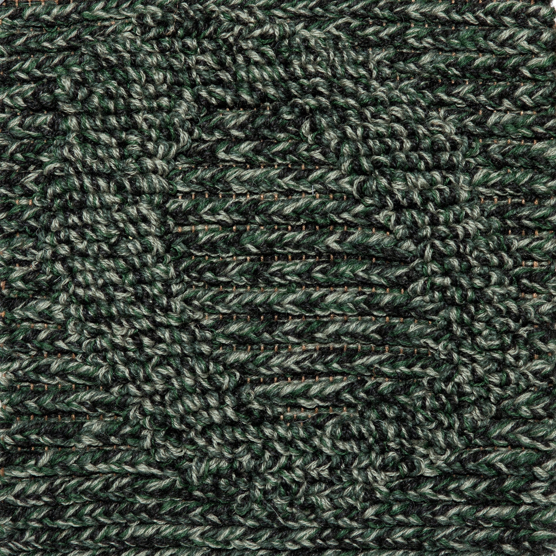<p>Braids, Boucle (oval) and Field in green mix CH7878, CH017, 4011, 1025 on the brown yarn</p>