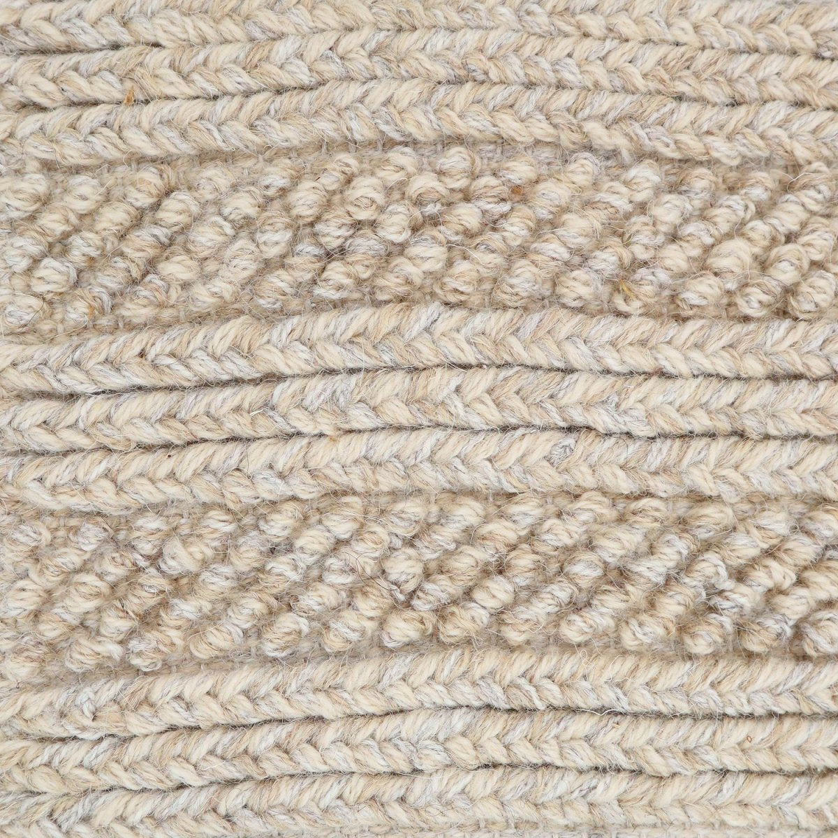 <p>Braids and Bouclé Pearls, cream mix 6019, 06, 12, 1008 on the natural yarn</p>