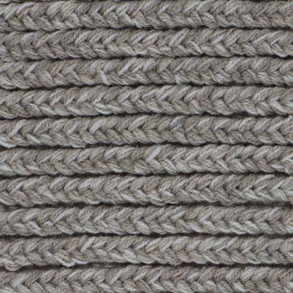 <p>Braids, grey mix 12, 1023, ST1011 on the natural yarn</p>