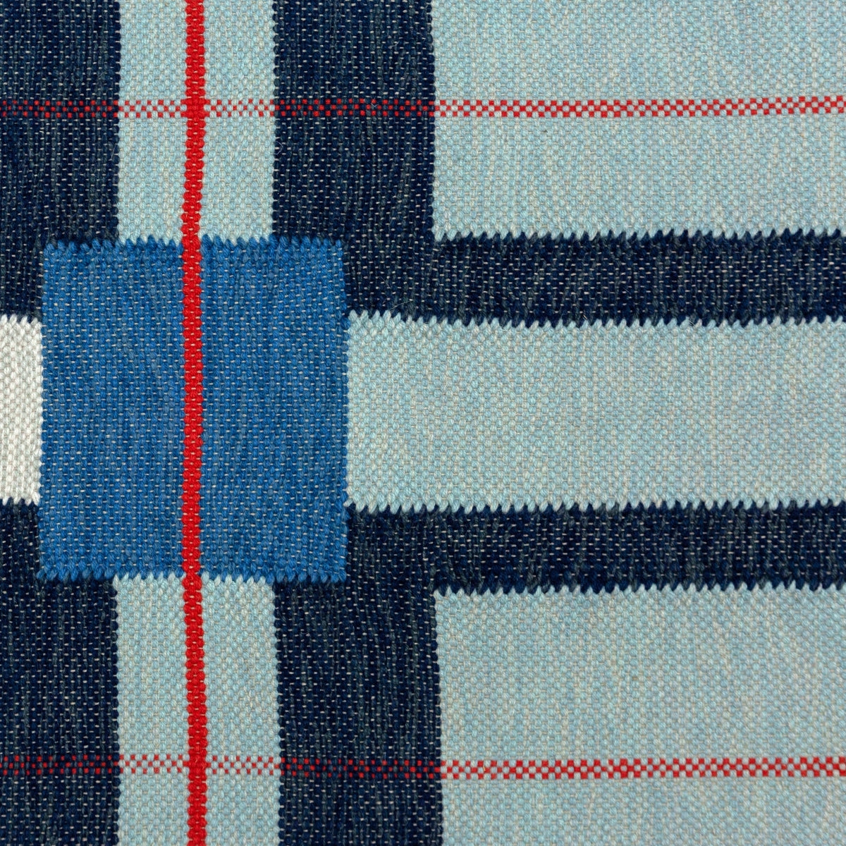 <p><meta charset="UTF-8"><span>CATENA CUCINA Blue, Single Weave, white mix 1023, 1002; light blue mix 5012, 5032, 1002; blue mix 5003, 5021, 5013; dark blue mix 5027, 504, CH014; red stripes 3006, on the natural yarn</span><br></p>