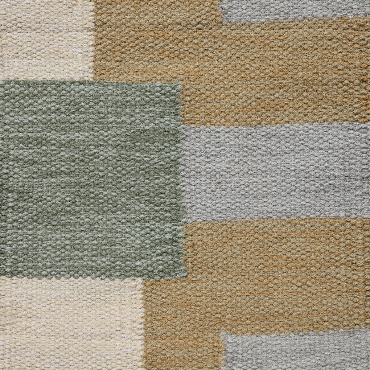 <p><meta charset="UTF-8"><span>CATENA Gold, Single Weave, white mix 6023, 1023, grey mix 1002, 1009, green- grey mix 1025, CH033, ochre mix 4012, 6004 on the natural yarn</span><br></p>