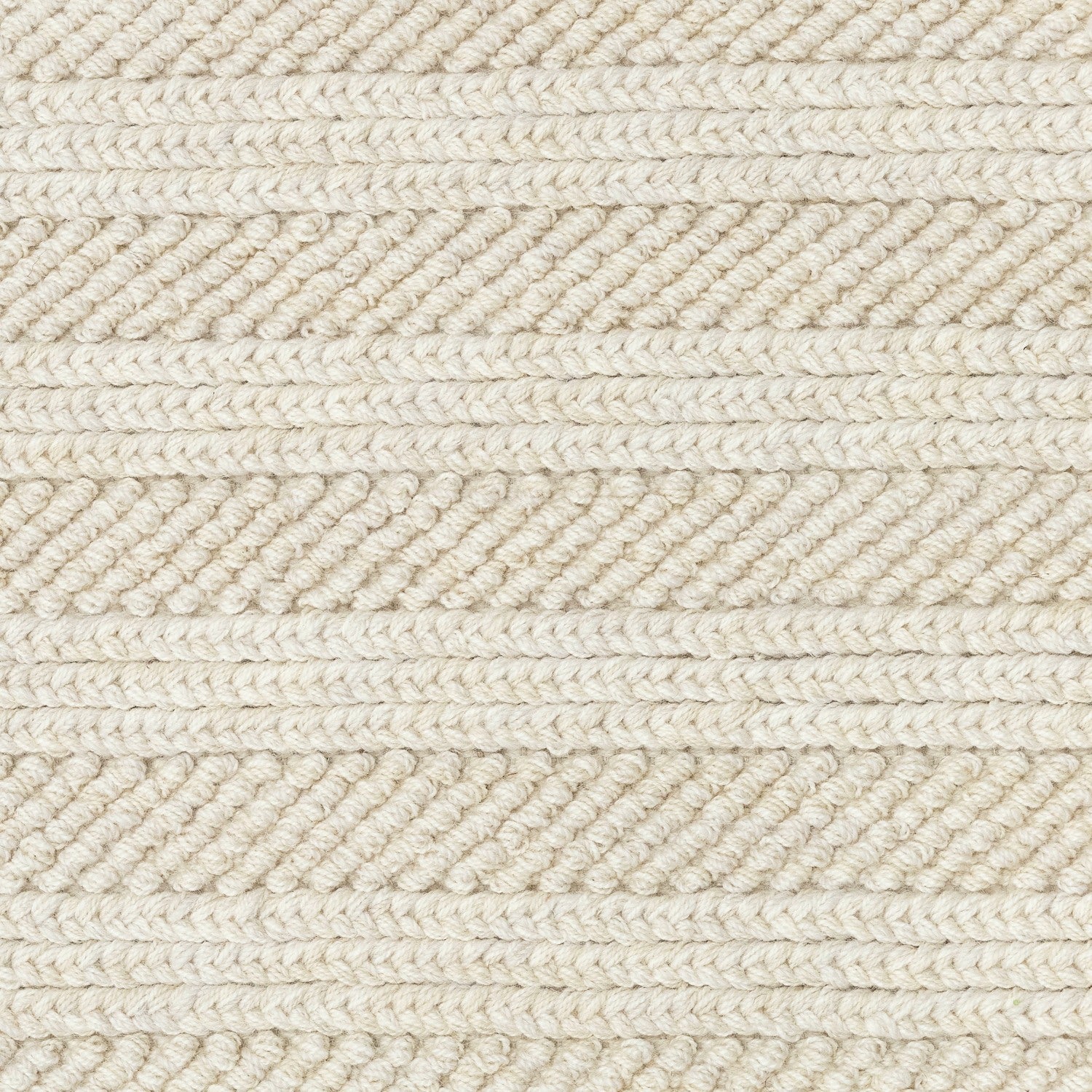 Braids & Bouclé - White