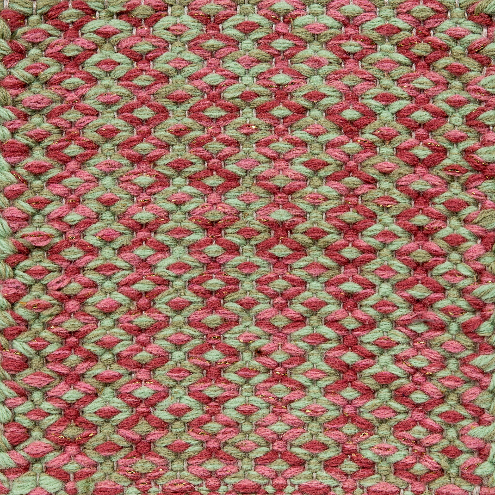 <p>Carpathian Metallic Twisted Merezhka, 1 row - pink mix 3010, 3003, 3010 with gold metallic effect (1thr.), 2 row - green mix 4015, 4001 on the natural yarn</p>