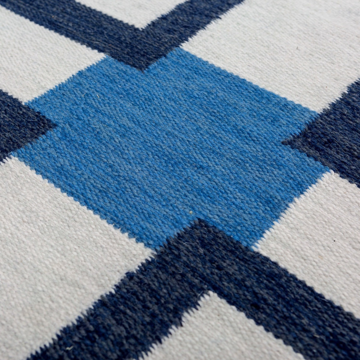 Catena – Blue