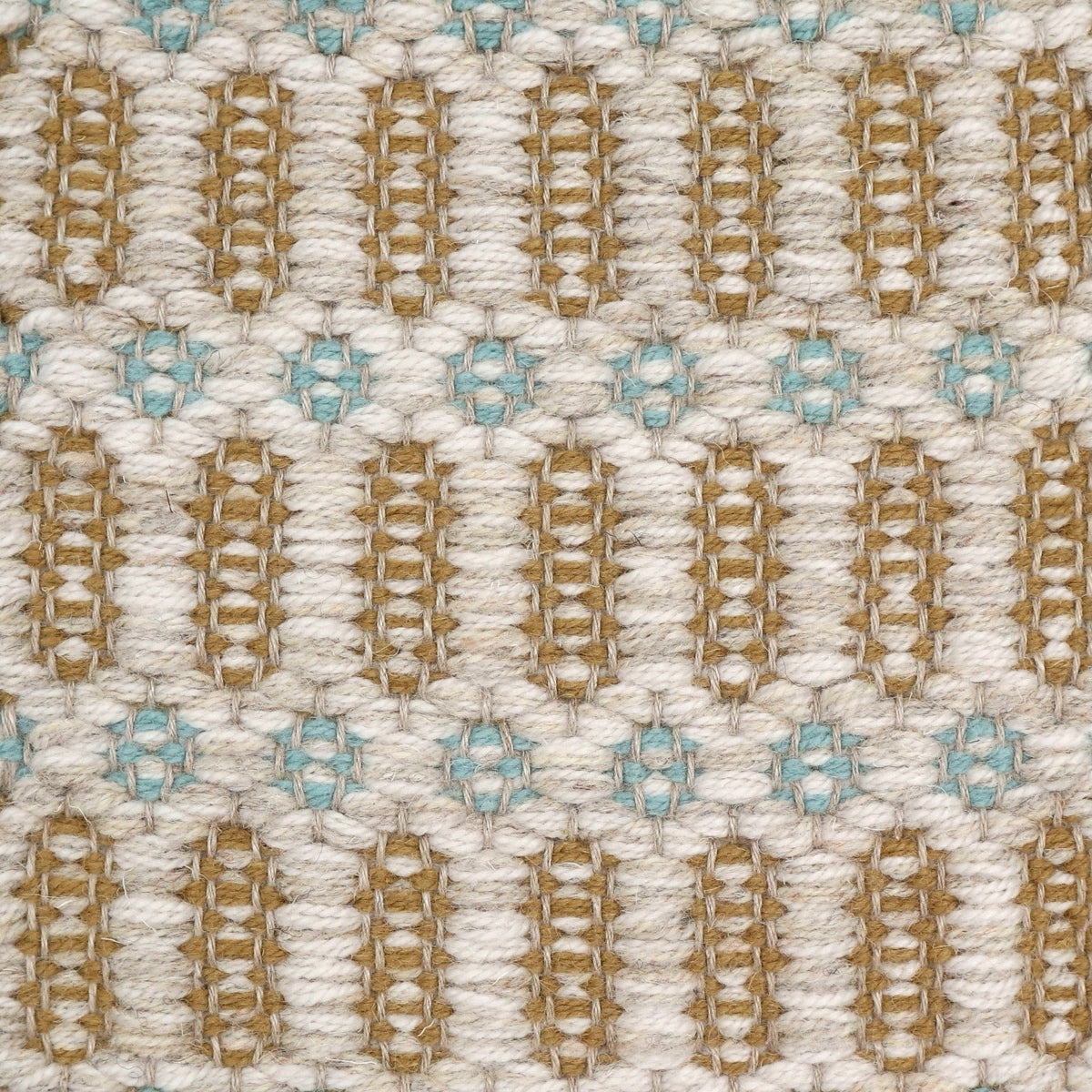 <p>Columns Double-Coloured, light grey mix 12, 1023, inside columns 6004, inside rosepath CH4400 on the natural yarn</p>