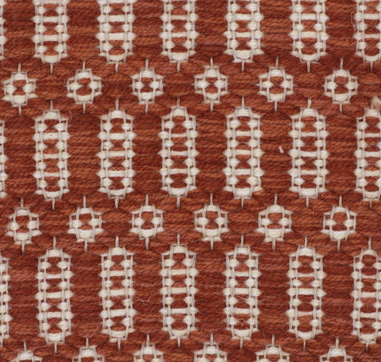 <p>Columns, main brown 6002, 6008, inside white 1023, 6023 on the natural yarnColumns, main brown 6002, 6008, inside white 1023, 6023 on the natural yarn</p>