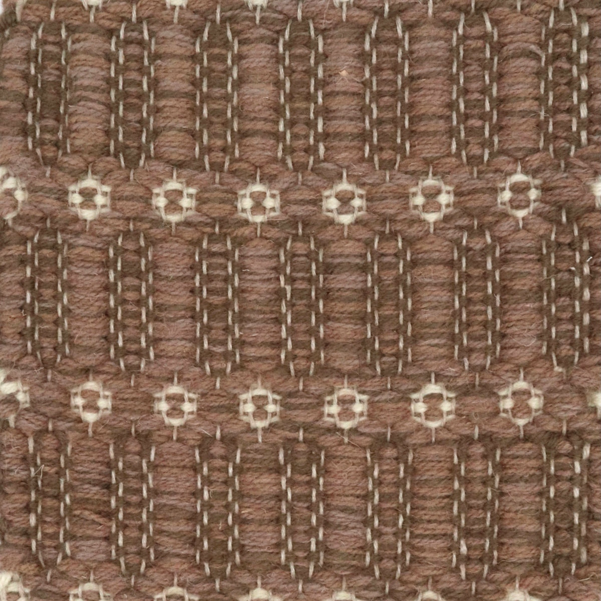 <p>Columns Double-Coloured, main mix 6010, 6013, 6017, 6018, columns in 6017, rosepath in 6023 on the natural yarn</p>