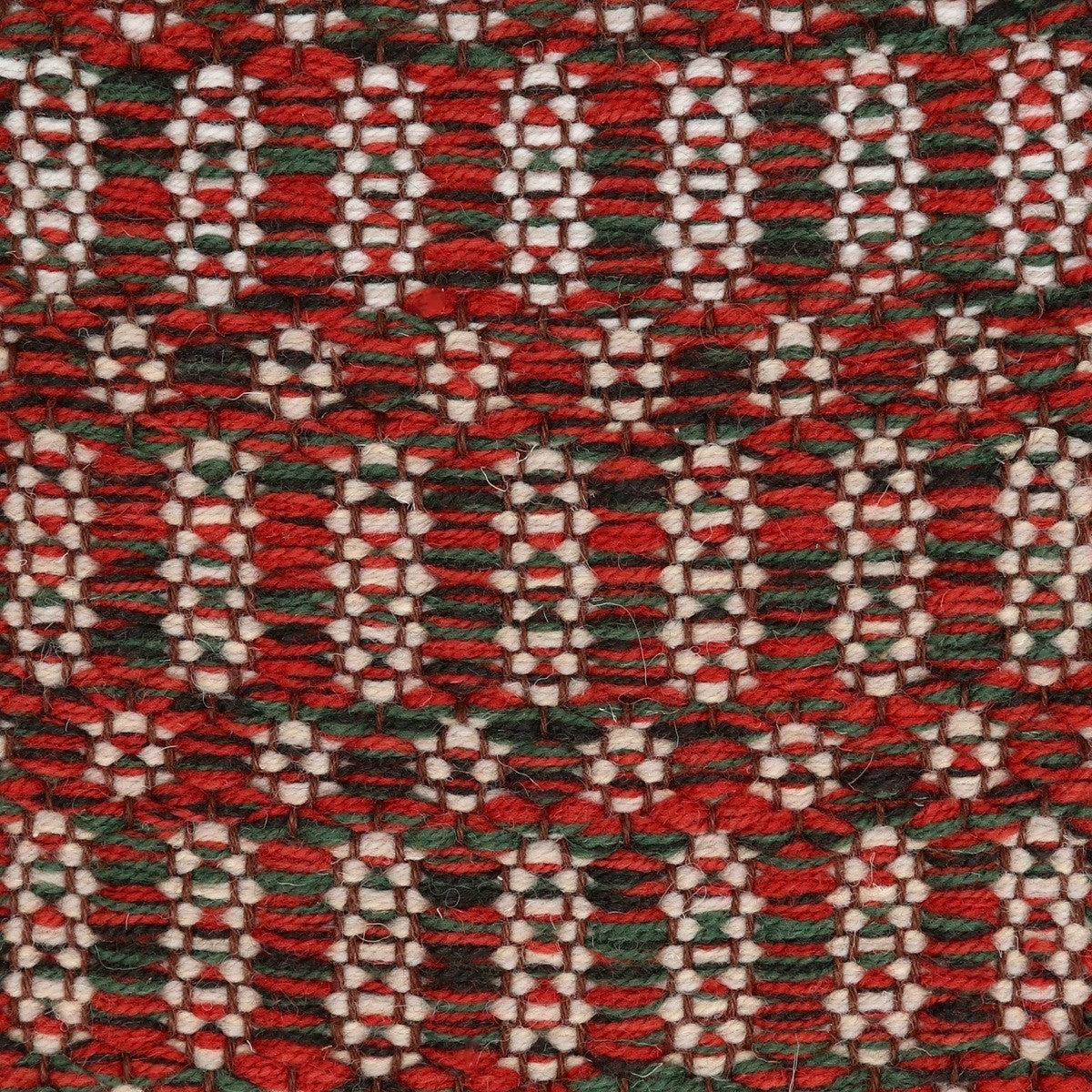 <p>Columns, main mix of 4011, CH7878, 8153, 8154, inside beige mix 07, 1008 on the natural yarn</p>