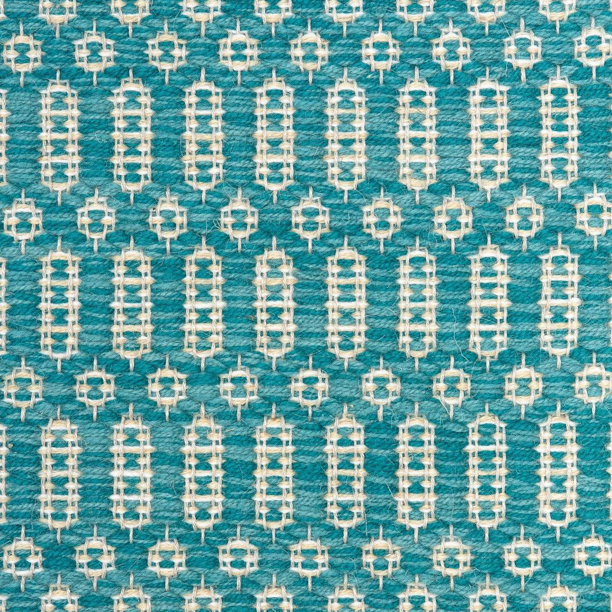 <p>Columns, main turquoise mix 5008, CH050, inside cream mix 19, 1023 on the natural yarn</p>