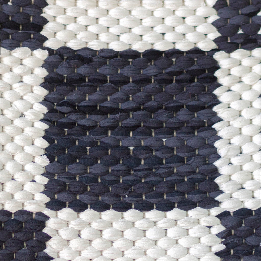 Chequered – Grey and White