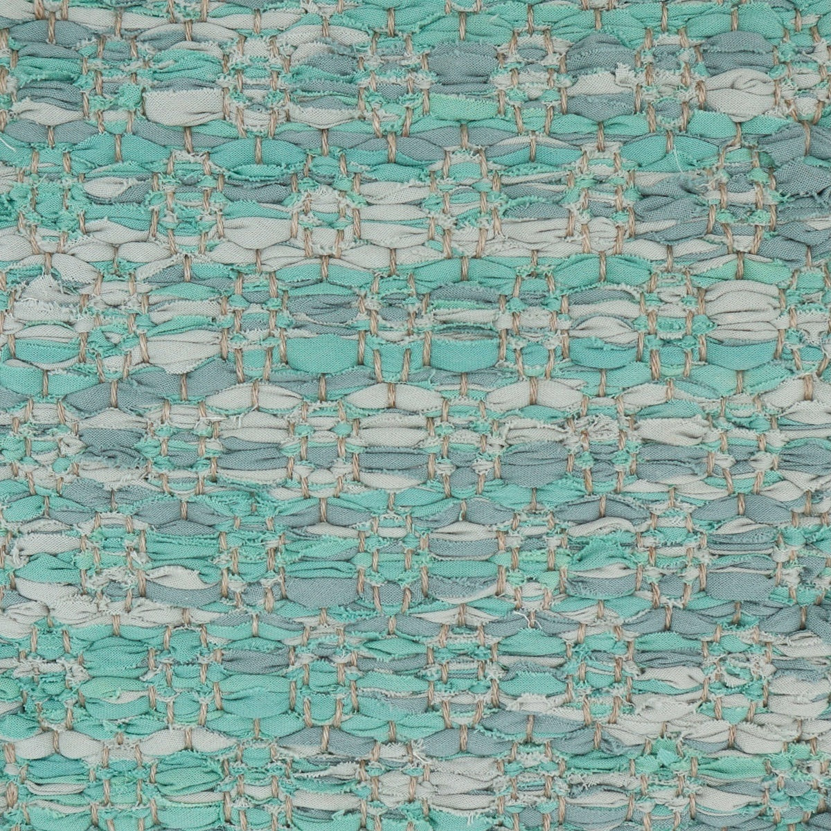 <p>Honeycombs, turquoise mix 405, 433, 121 on the natural yarn</p>