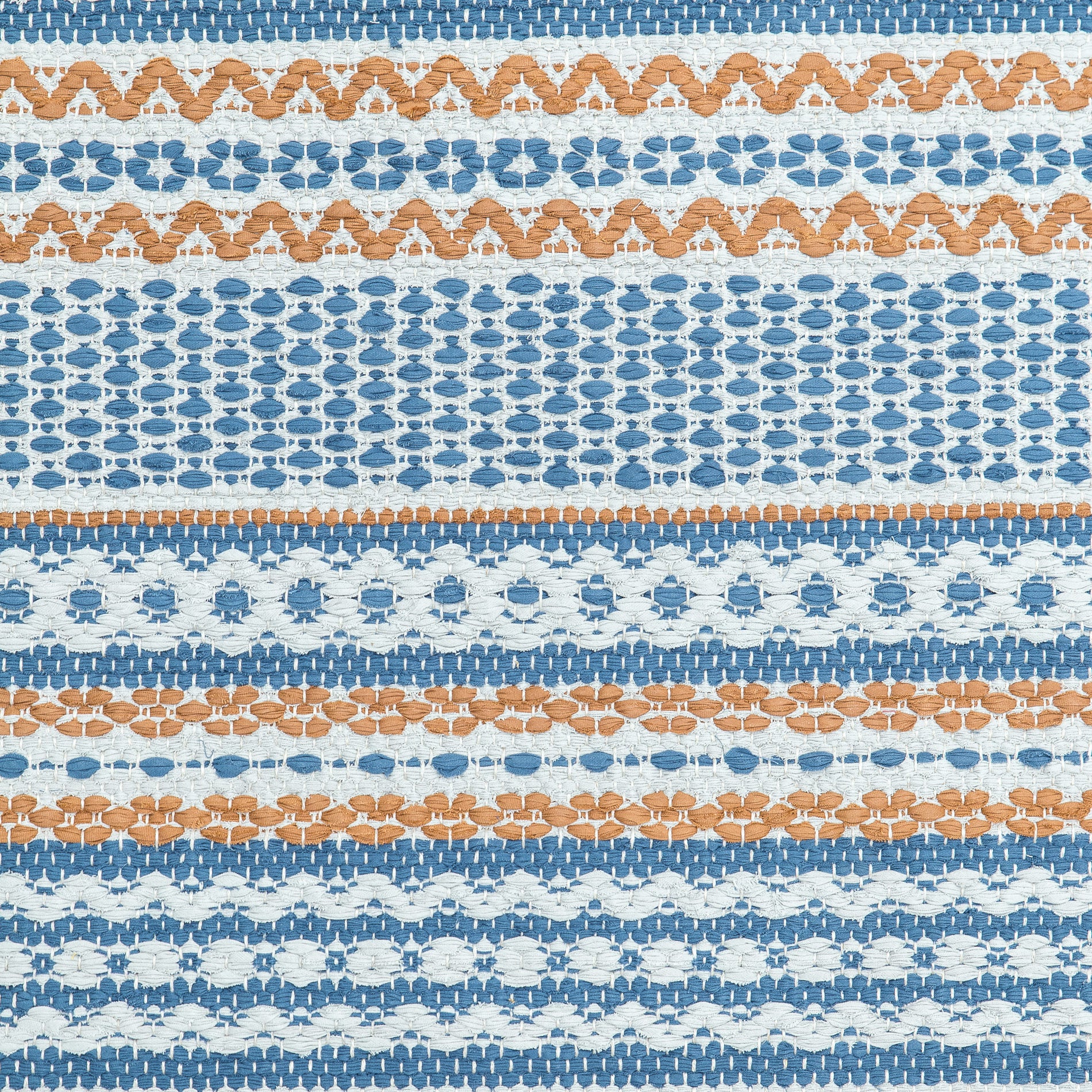 <p>Country Rug in different techniques, main blue 169-1, inside light grey 152, section in light brown 246 on the natural yarn</p>