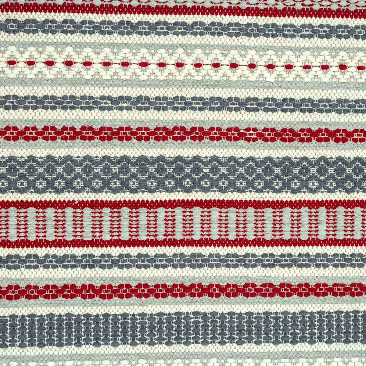 <p>Country Rug, light grey mix 120, 124, white 102,  blue 169, red 308 on the natural yarn</p>