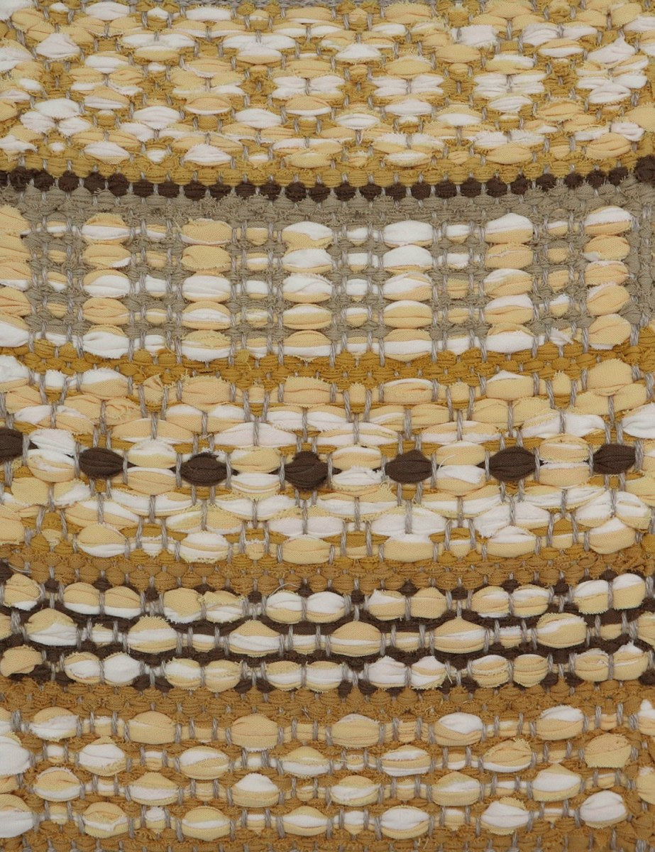 <p>Country Rug, main yellow mix 102, 251, inside 438, 204, 254, 279 on the natural yarn</p>