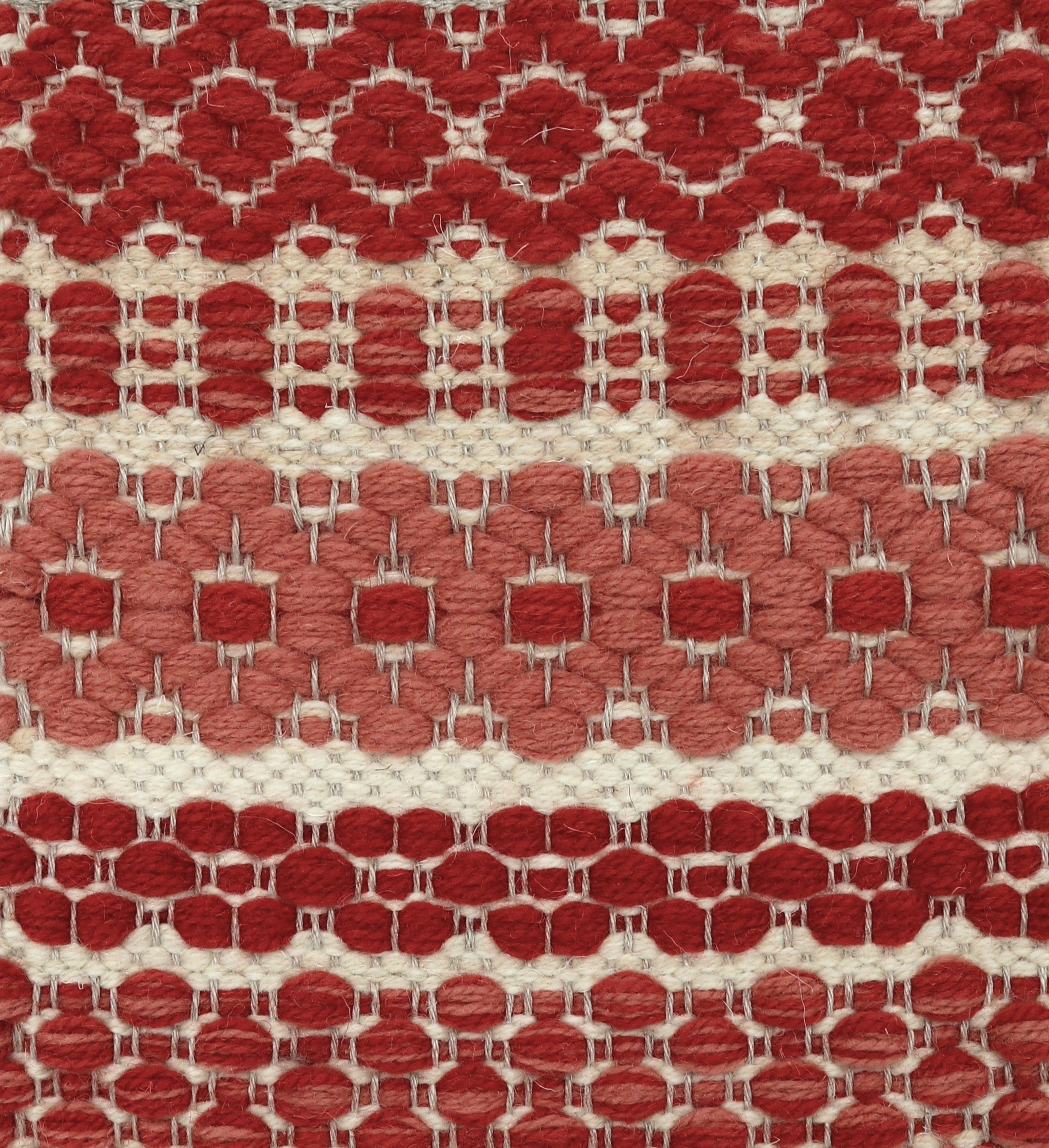 <p>Country Rug, main 8153, 8154, 8186, inside 06, 6023, 07 on the natural yarn</p>