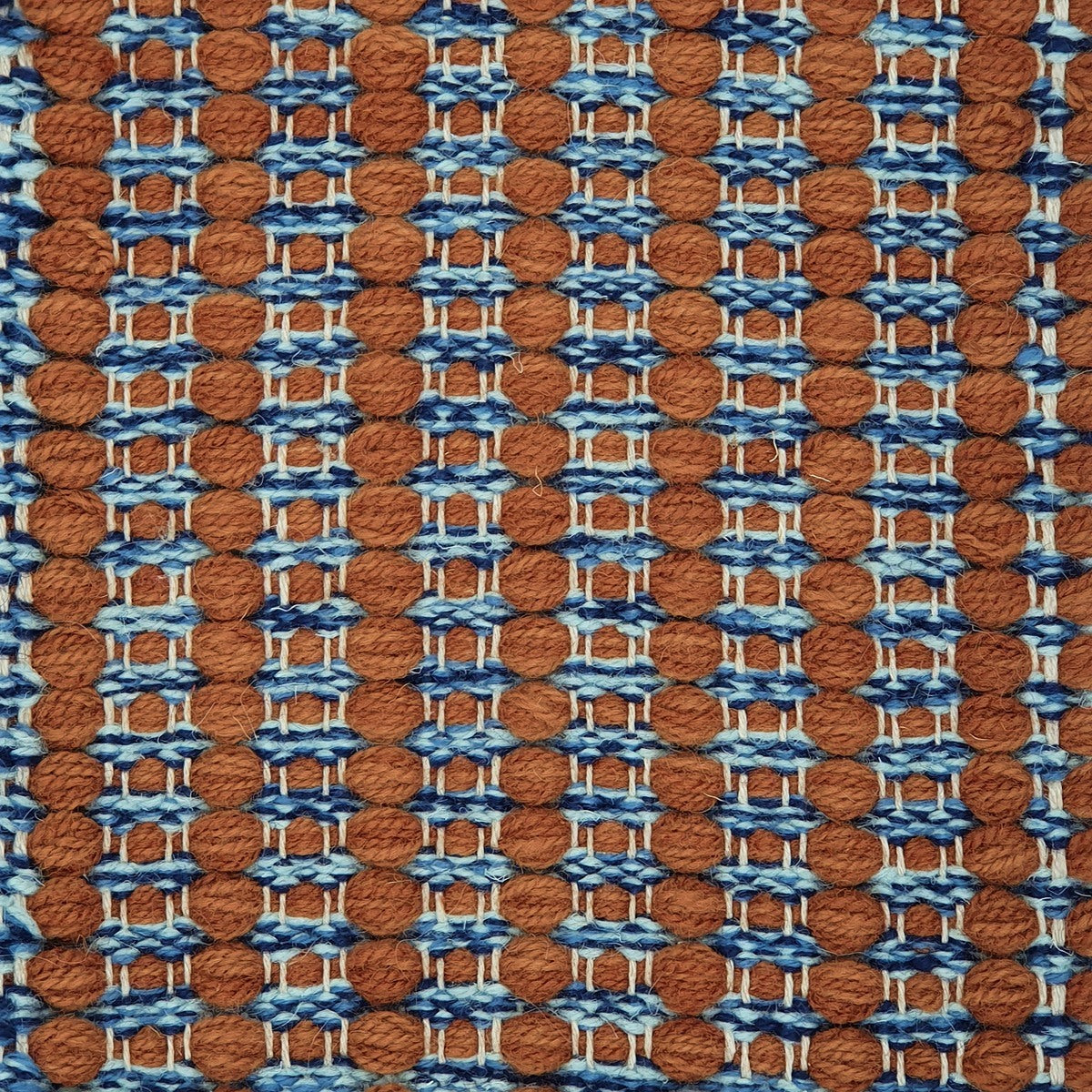 <p>Dashes, 1 row - brown mix 6002, 6008, 2 row - blue mix 5032, 5021, 5027 on the natural yarn</p>