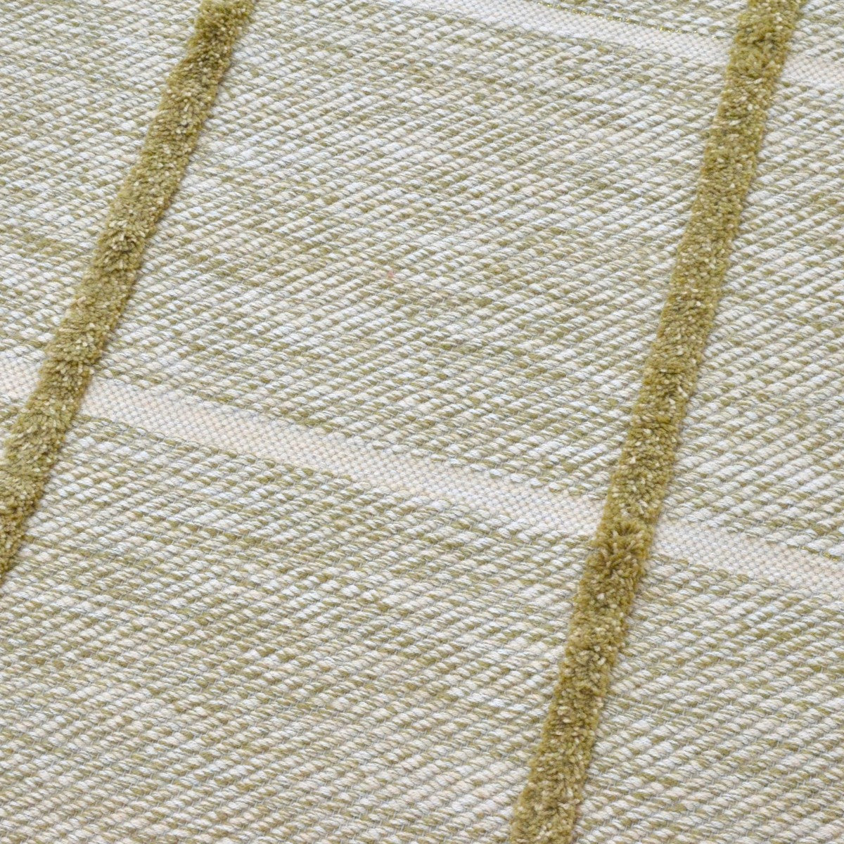 Velvet Check – Gold