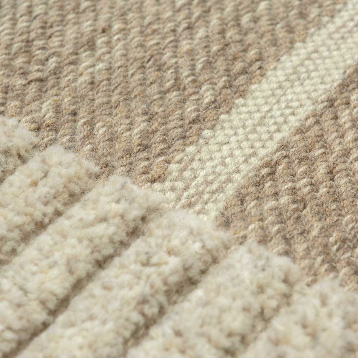Velvet Check – White