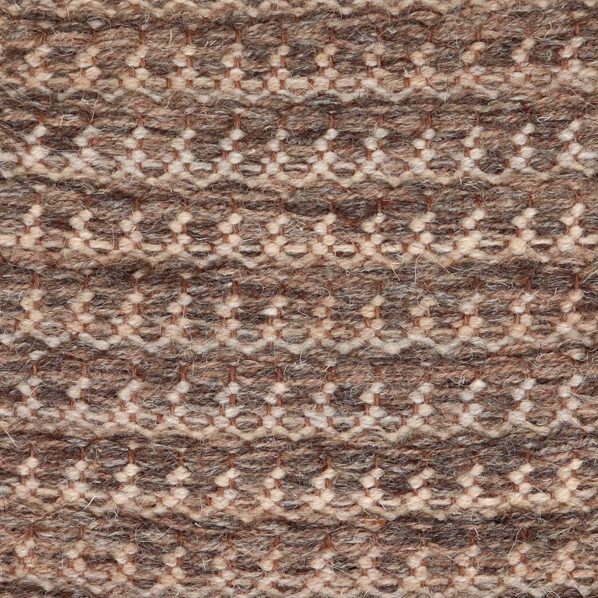 <p>Dog Tooth, main brown-grey mix 02, 11, 17, inside 1)12, 2)12, 03, 3)12, 07 on the natural yarn</p>
