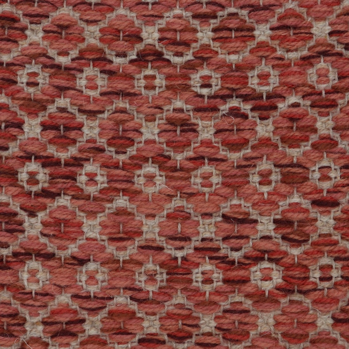 <p>Double Rosepath, main pink petals mix 6002, ch5226, 8154, 8119, 8186, 8187, inside beige 03, 12 on the natural yarn</p>