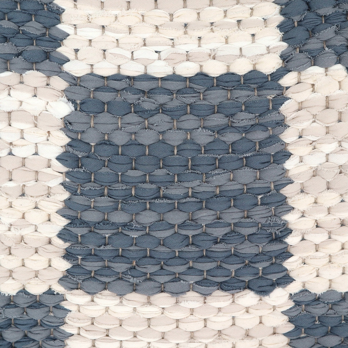 <p>Double Weave Chequered, sq 1 -  blue 169/1, 173; sq 2- white mix 101, 130, 102</p>