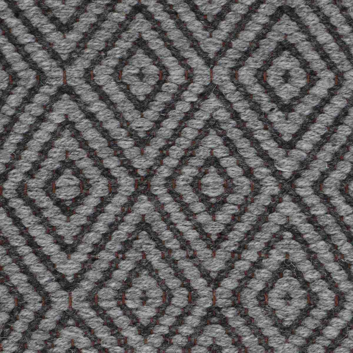 <p>Dual Diamond Twill, main 04, inside 05 on the dark brown yarn</p>