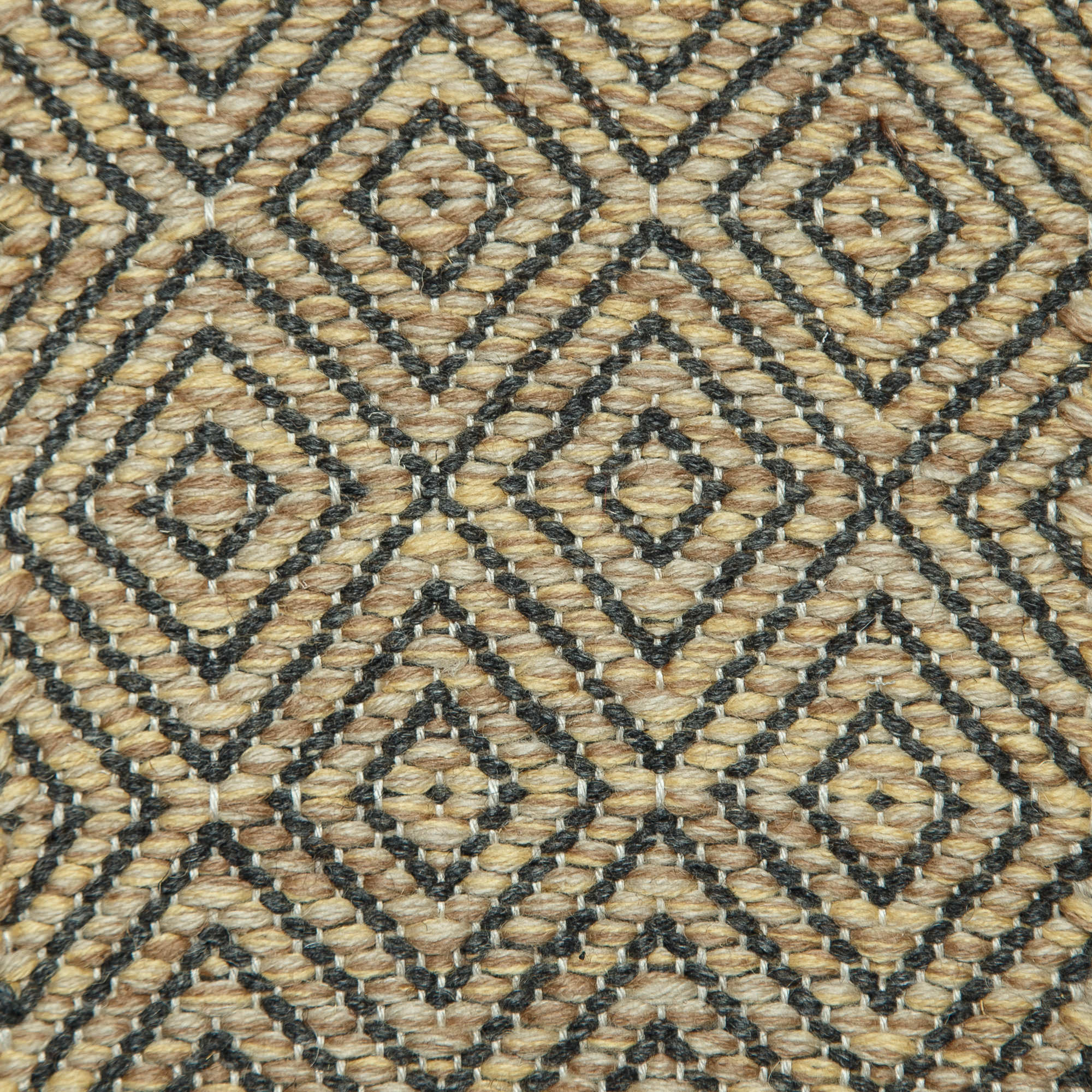 <p>Dual Diamond Twill, main beige mix 6003, 6013, 6014, inside dark grey 05 on the natural yarn</p>