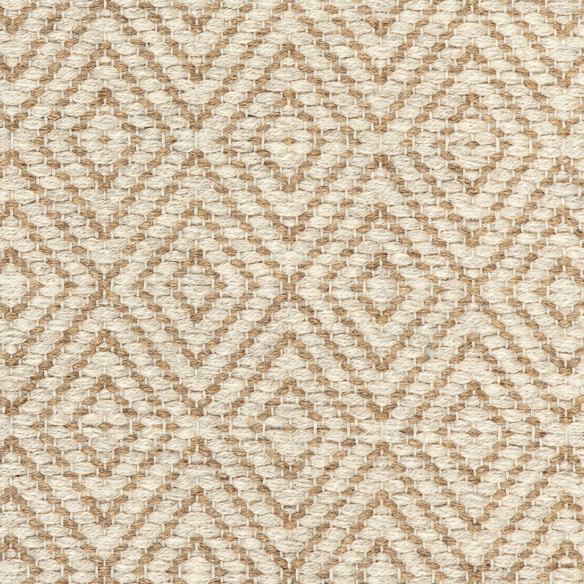 <p>Dual Diamond Twill, main light grey 12, inside brown 02 on the natural yarn</p>