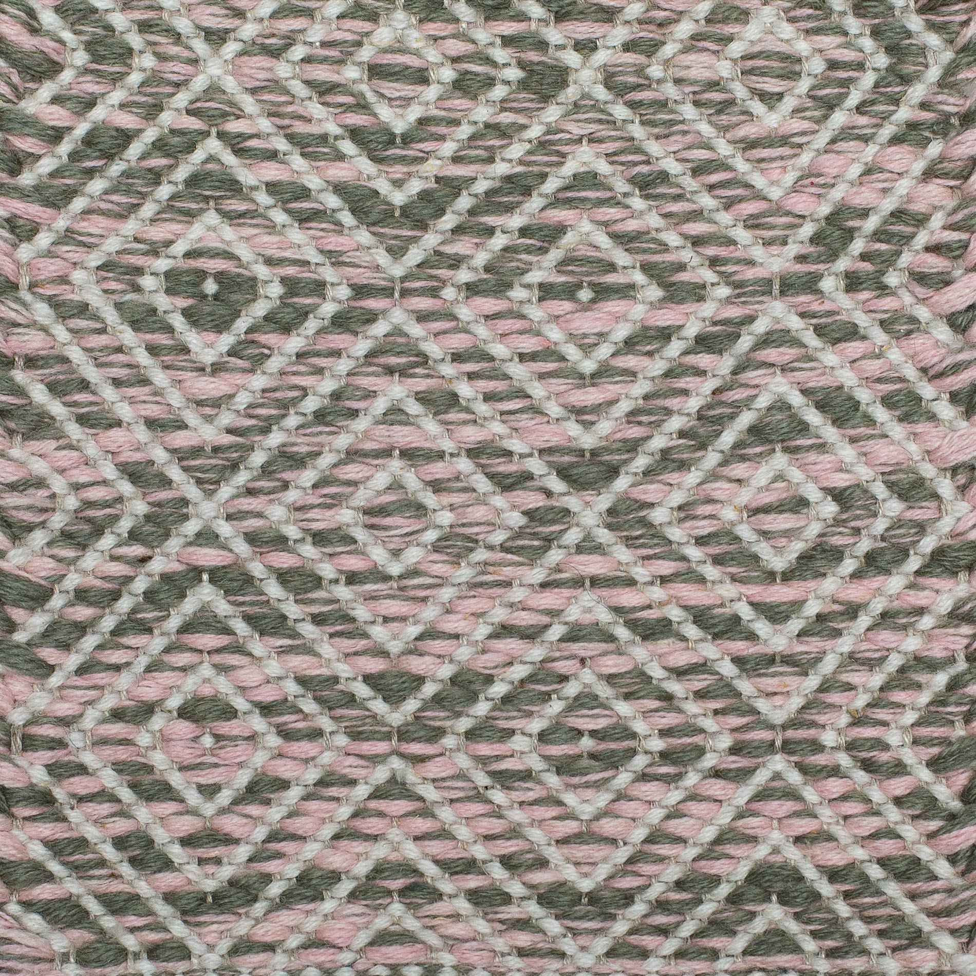 <p>Dual Diamond Twill, main mix of 3001, 1025, inside white 1023 on the natural yarn</p>