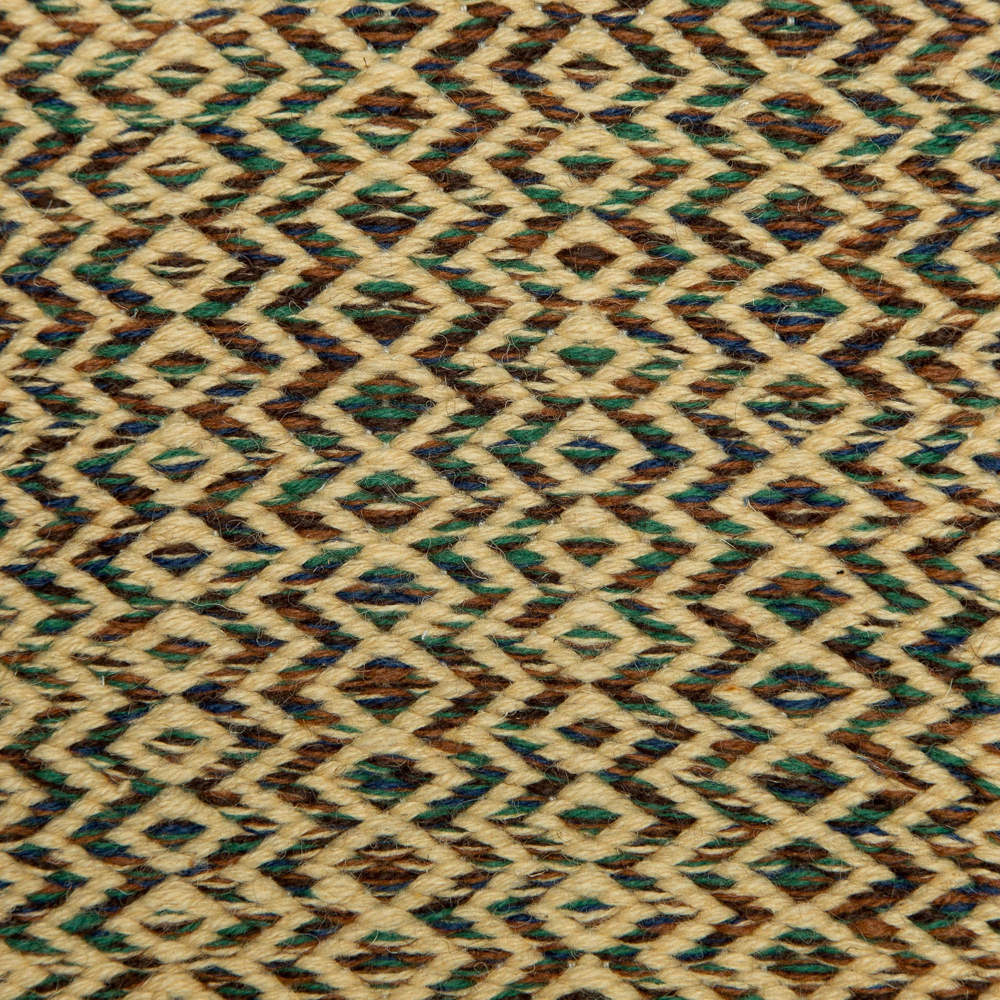 Flat Round Diamond Twill
