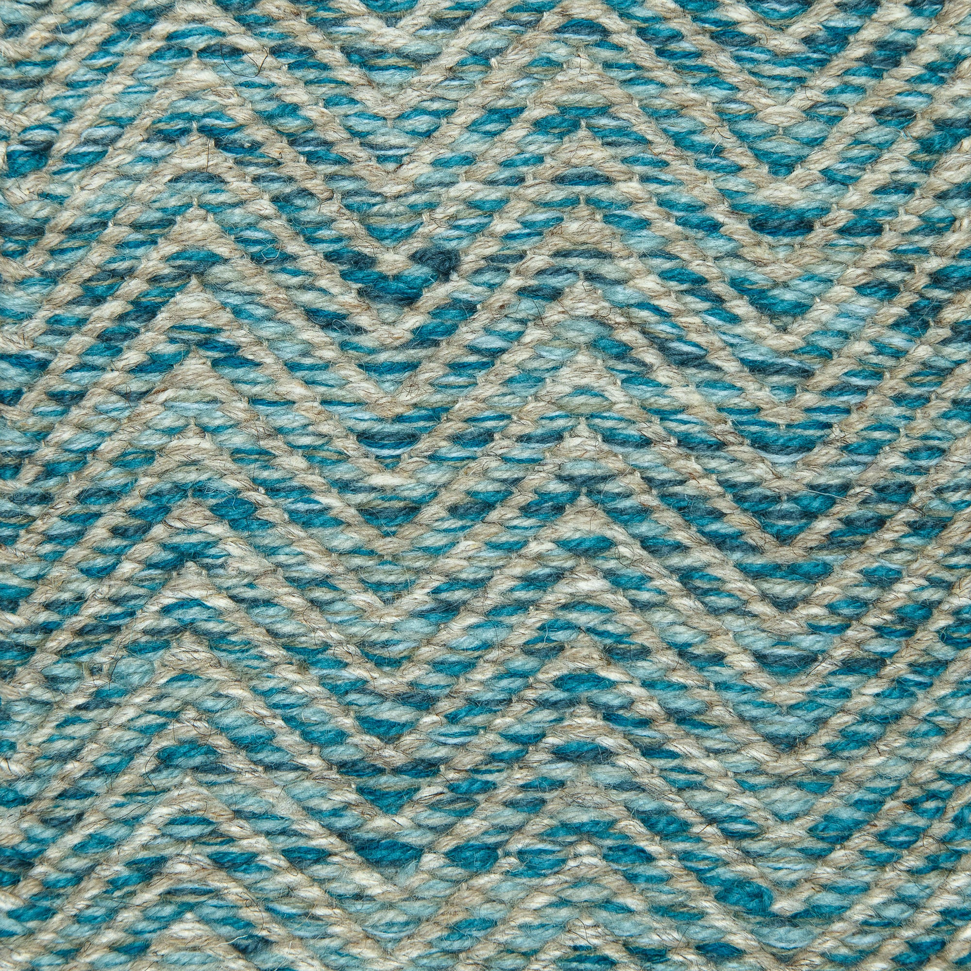 <p>Tweeds, 1 row - grey mix 12, 1011, 2 row - blue mix CH4400, CH050, CH3424, CH4360, 5008, 5012, 1025 on the natural yarn</p>